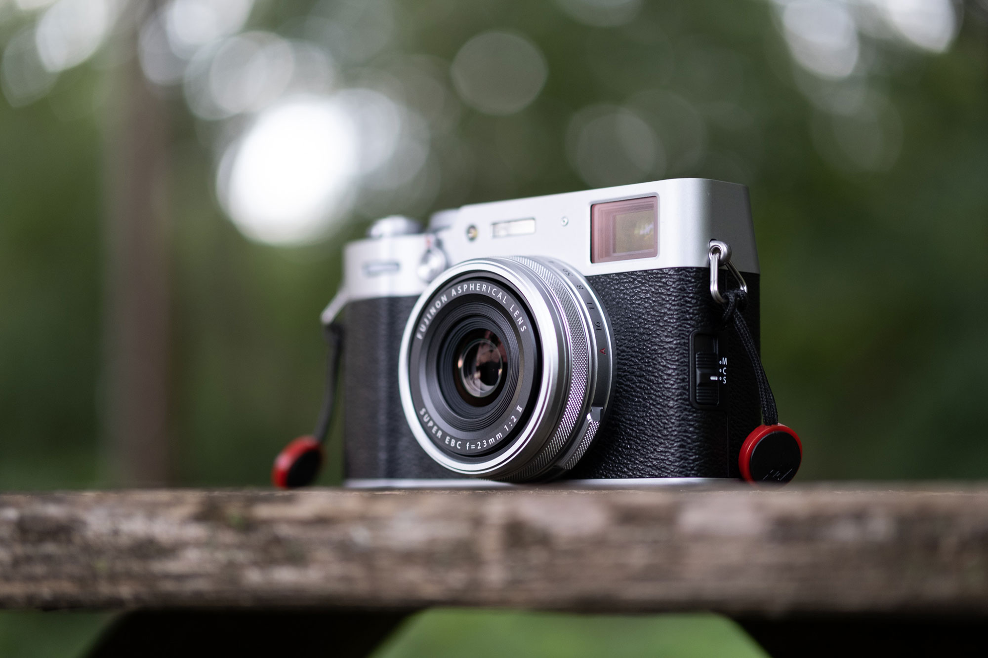 Embracing imperfection with the Fujifilm X100V: A photo walk at